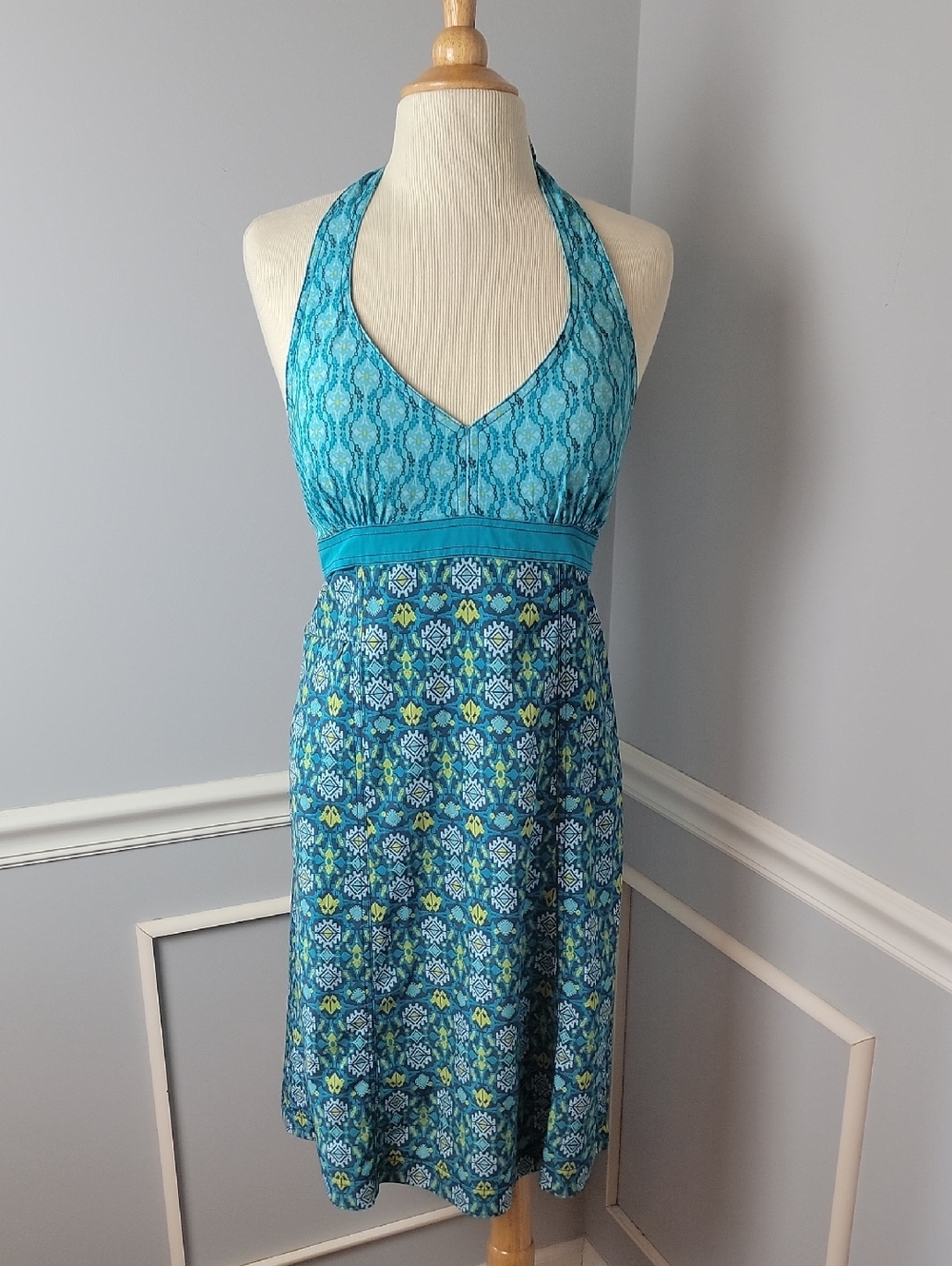 ATHLETA Halter Performance Athleisure Smocked Lightweight Women's Summer Dress 6